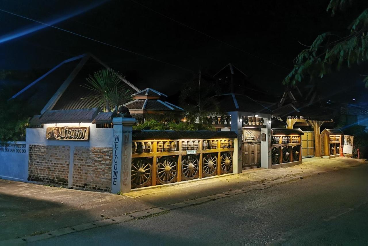 Baanthep Antique Homestay Phrae Eksteriør bilde
